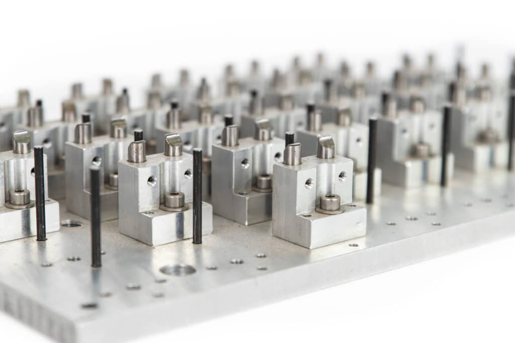 Vorrichtungsbau Passive Clincheinheit, Vorrichtungsbau Schimidt